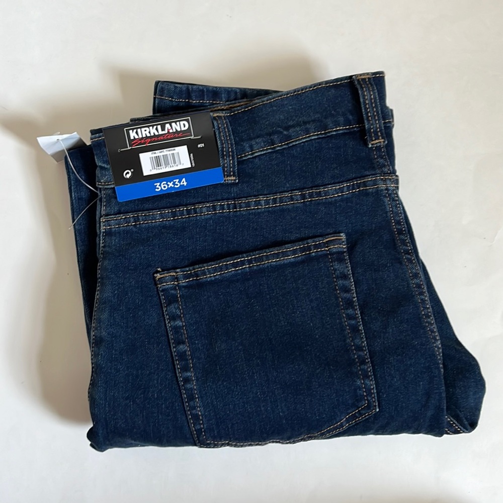 Kirkland Signature Jeans / New / 36X34 / Denim